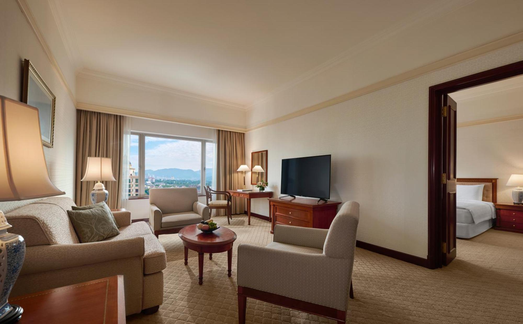 فندق إيفرغرين لوريل بينانغ جورج تاون المظهر الخارجي الصورة A suite at the hotel